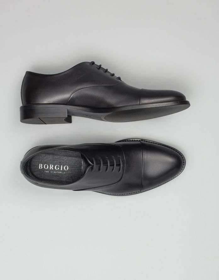 Czarne buty oxfordy skórzane p002