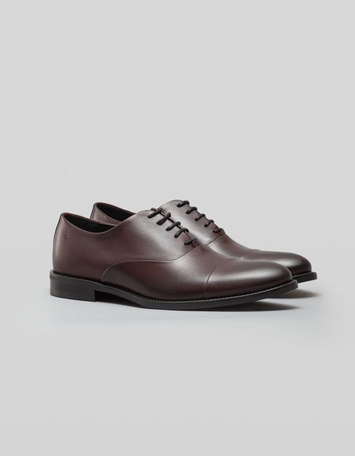 Burgundowe buty oxfordy skórzane p002