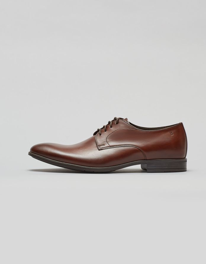 Brązowe buty derby skórzane p004