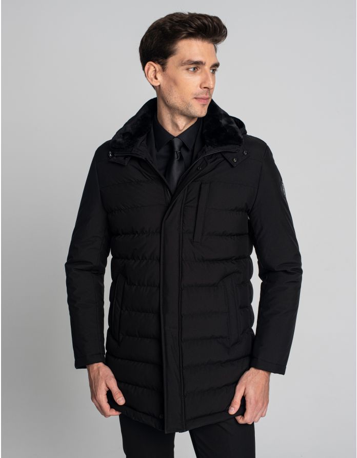 Pikowana czarna kurtka camini