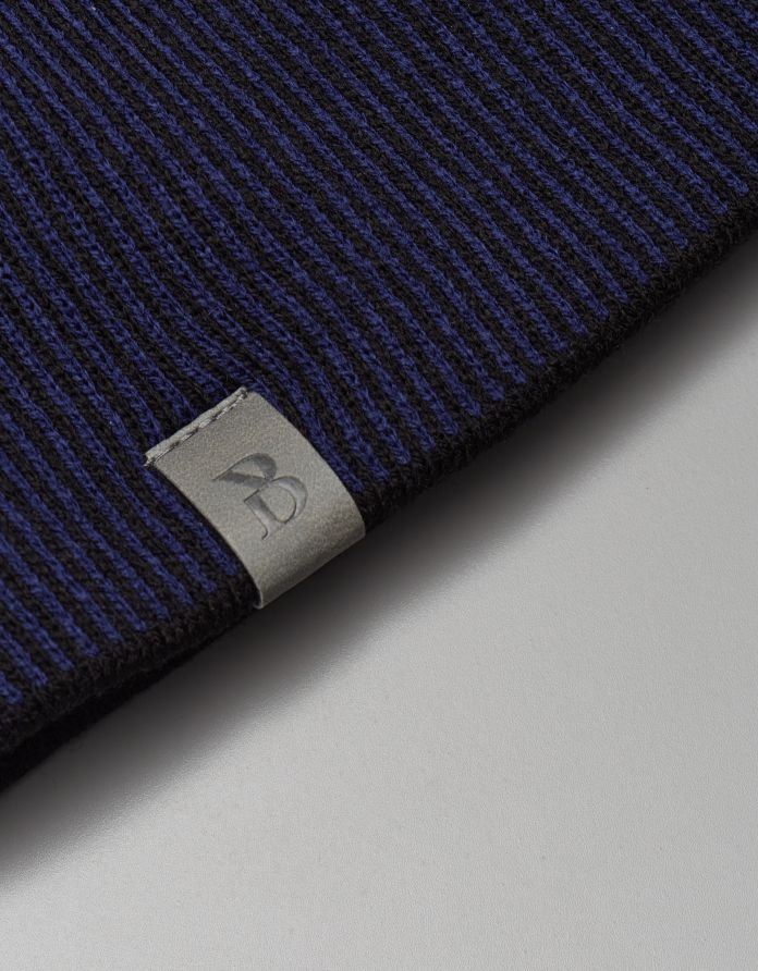 czapka ficuzza niebieski