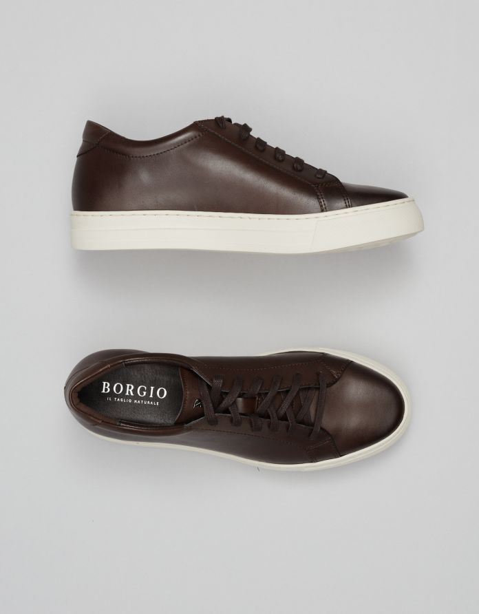 Brązowe sportowe buty D500