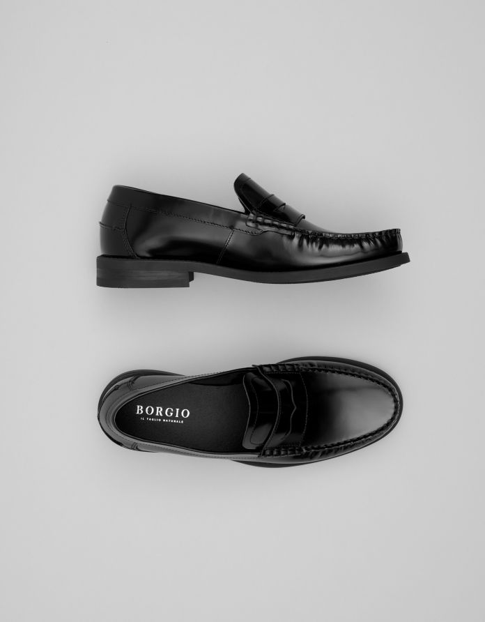 Czarne buty penny loafers skórzane F309