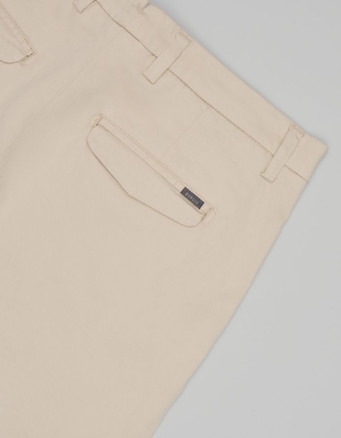 krótkie spodenki szorty tavullia beżowe slim fit
