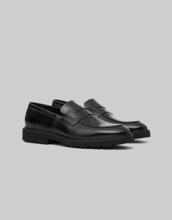 Czarne buty penny loafers skórzane D308