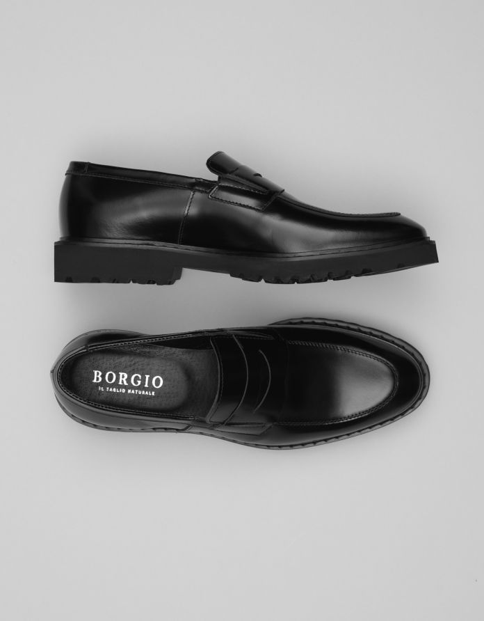 Czarne buty penny loafers skórzane D308