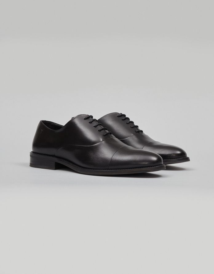 Czarne buty oxfordy skórzane K002