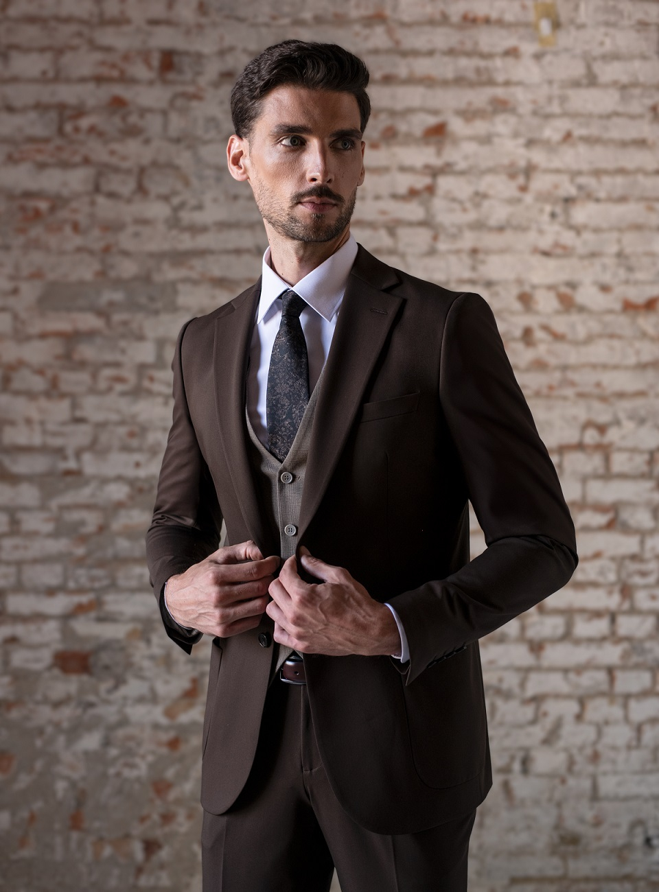 Brązowa stylizacja na Wielkanoc