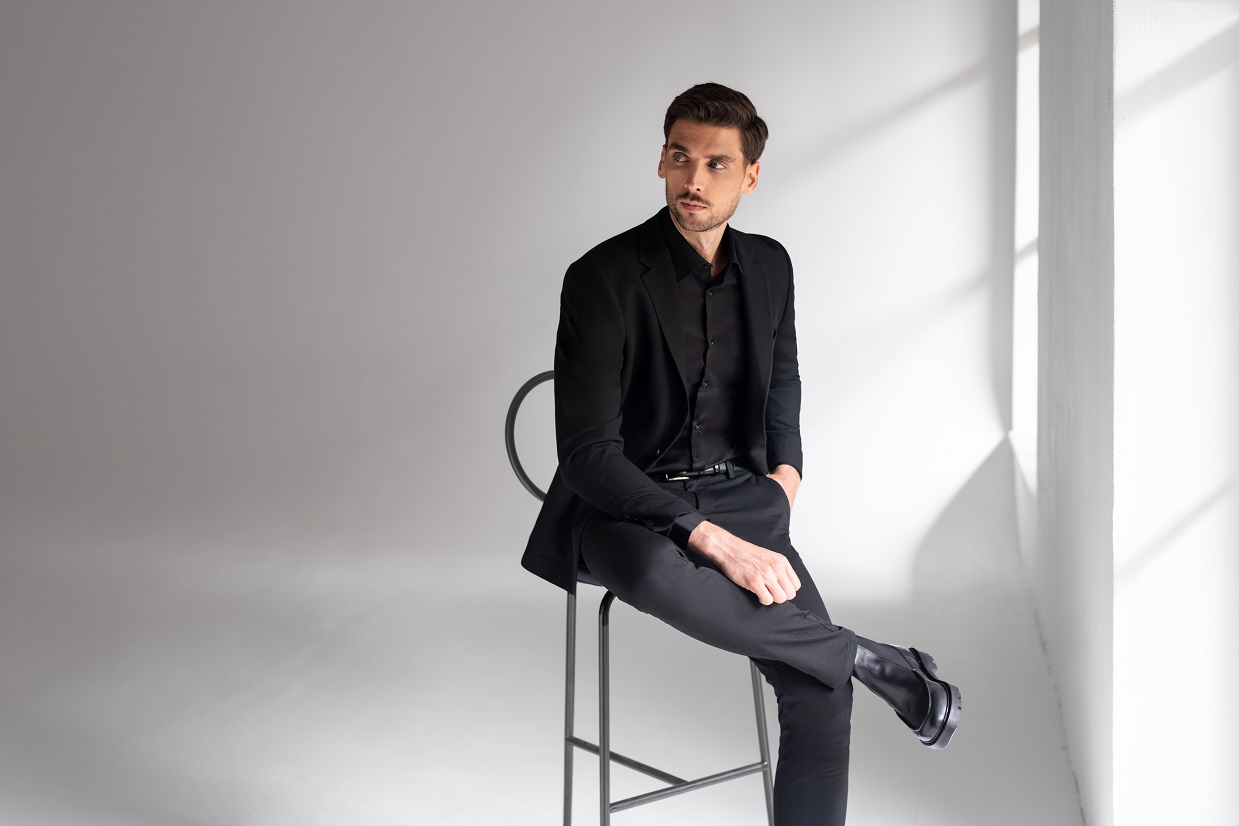 Czarna koszula na sylwestra