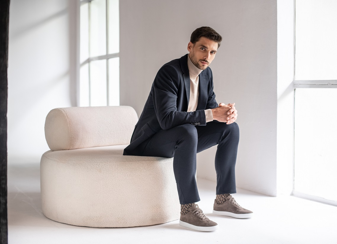 Jak łączyć kolory ubrań męskich?