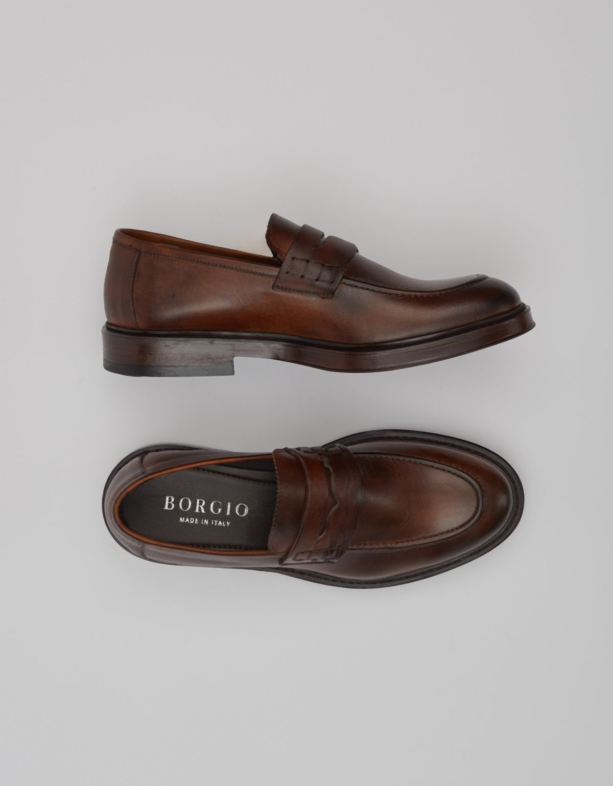 Loafersy &ndash; co to za buty?